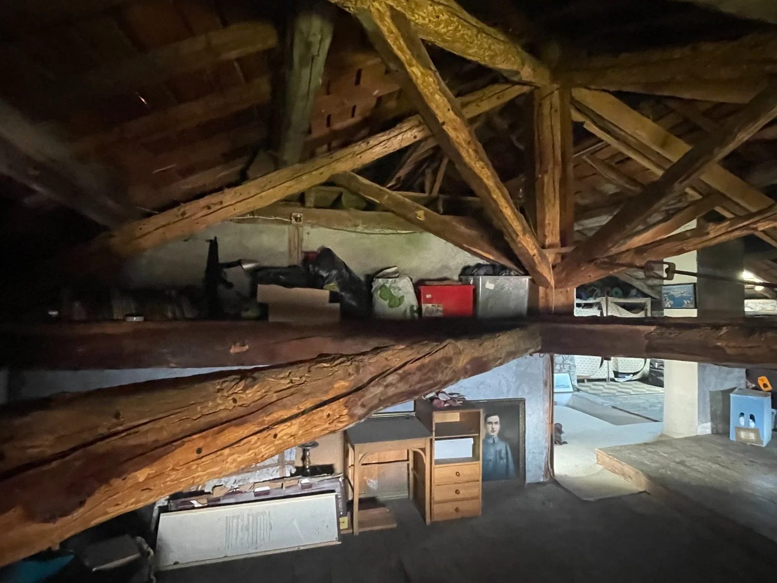 Diagnostic de charpente ancienne en Isère par IT Rénovation